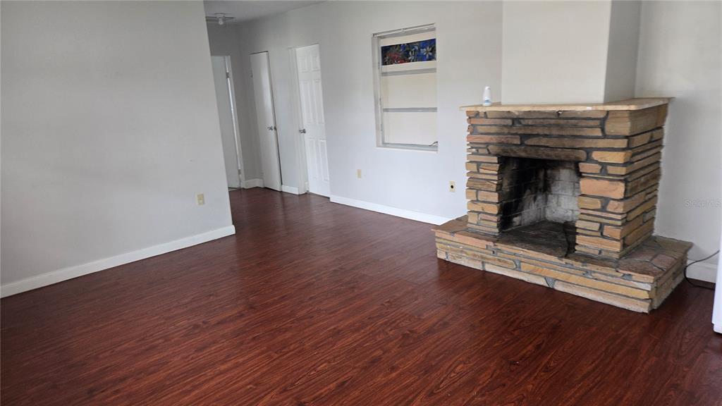 315 Shore Road Nokomis, FL 34275 - Photo 2 of 5