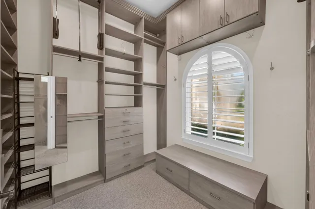 $3,200,000 | 31 Maymont Way, The Woodlands, TX 77382