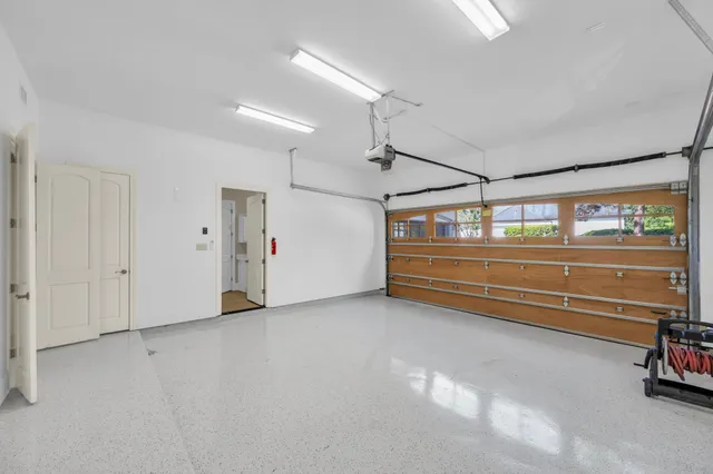 $3,200,000 | 31 Maymont Way, The Woodlands, TX 77382