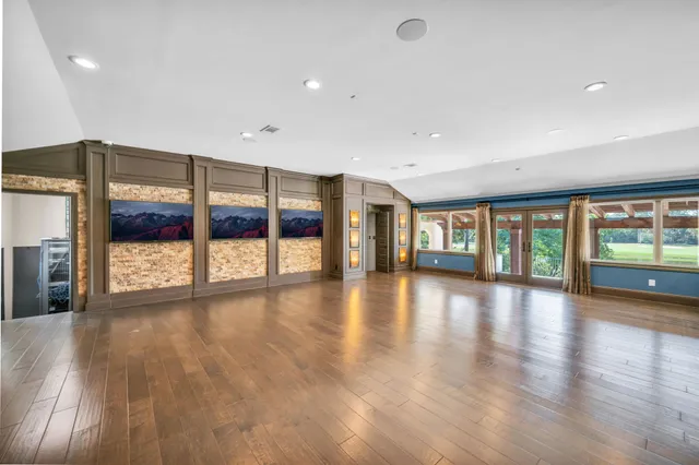 $3,200,000 | 31 Maymont Way, The Woodlands, TX 77382