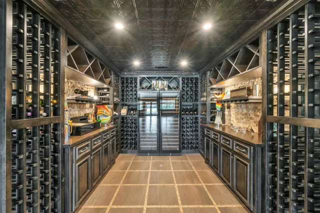 $3,200,000 | 31 Maymont Way, The Woodlands, TX 77382