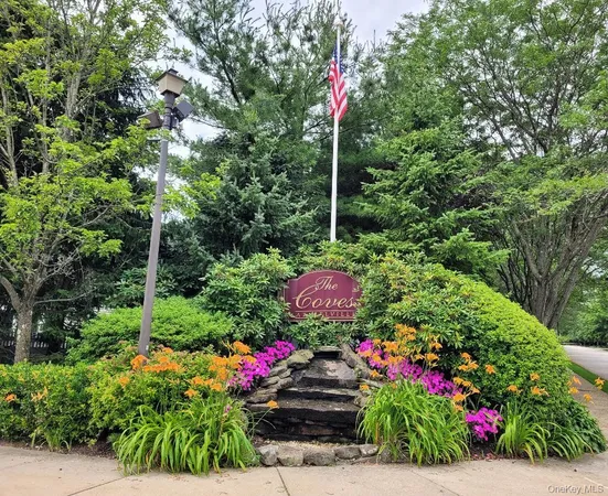 $598,000 | 39 Morley Circle, Melville, NY 11747