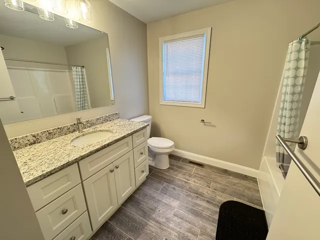 $2,495 | 2 1/2 Vernon Street, Unit 1, Holyoke, MA 01040