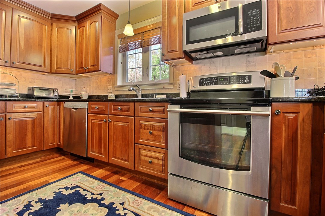 10 Crestview Drive, Unit 5 Westerly, RI 02891 - Photo 12 of 28