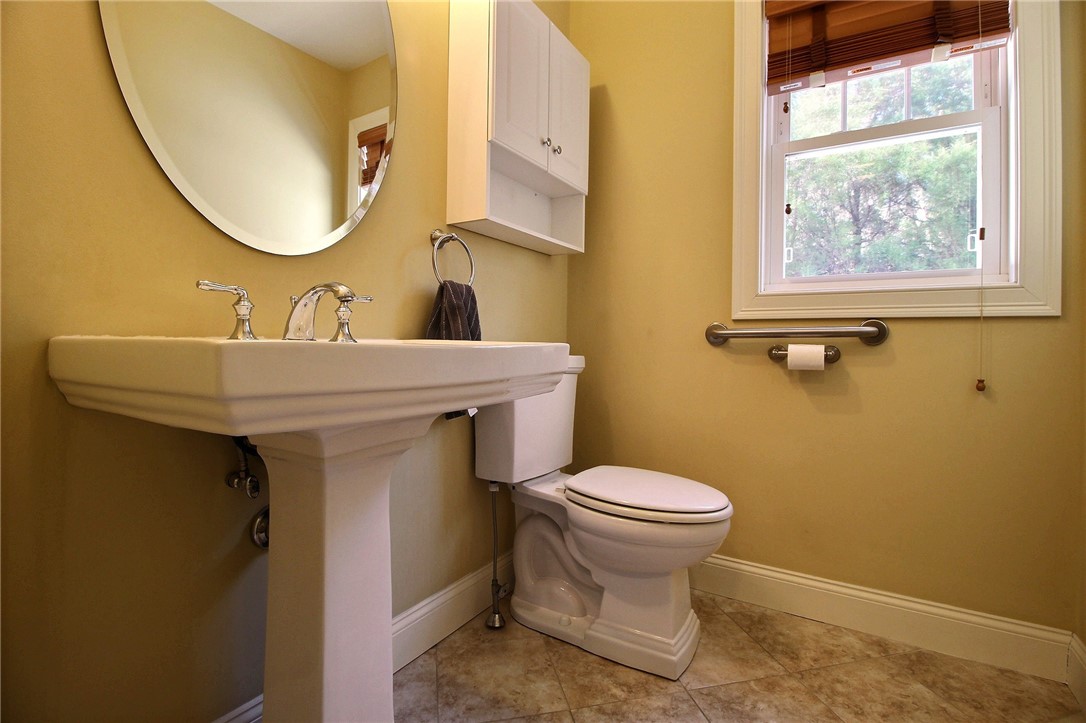 10 Crestview Drive, Unit 5 Westerly, RI 02891 - Photo 16 of 28