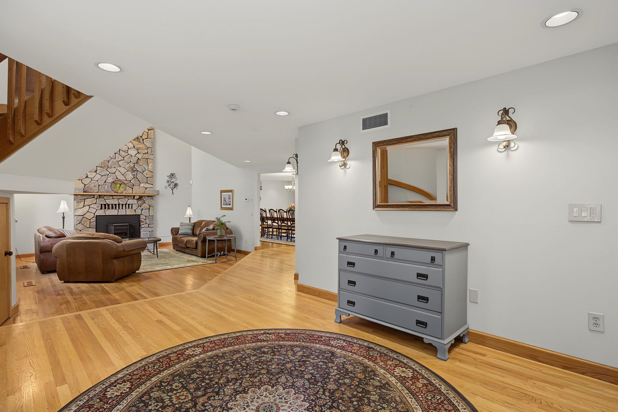 17 Galway Road Windham, NH 03087 - Photo 14 of 60 Gallery Image 14