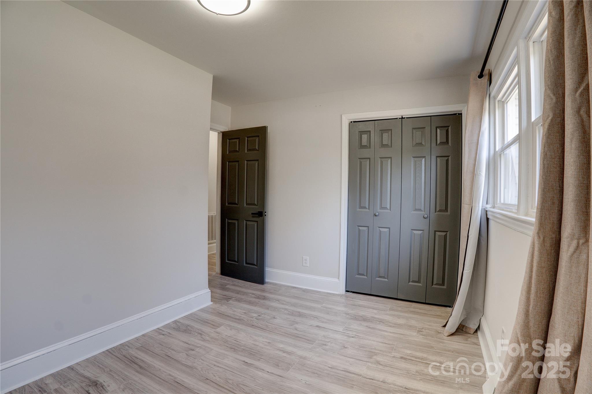 2624 Ashley Road Charlotte, NC 28208 - Photo 13 of 21 Gallery Image 13