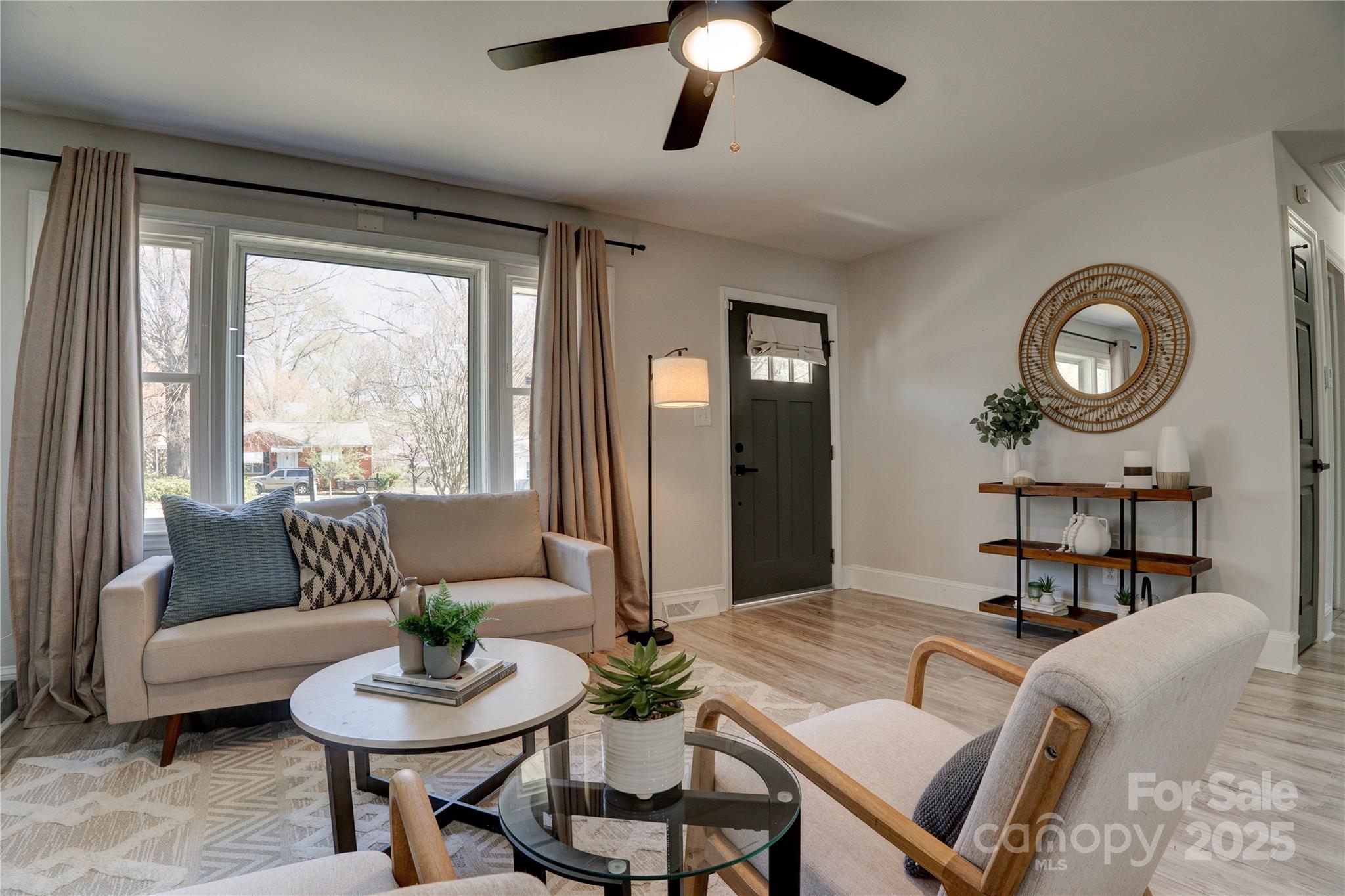 2624 Ashley Road Charlotte, NC 28208 - Photo 4 of 21 Gallery Image 4