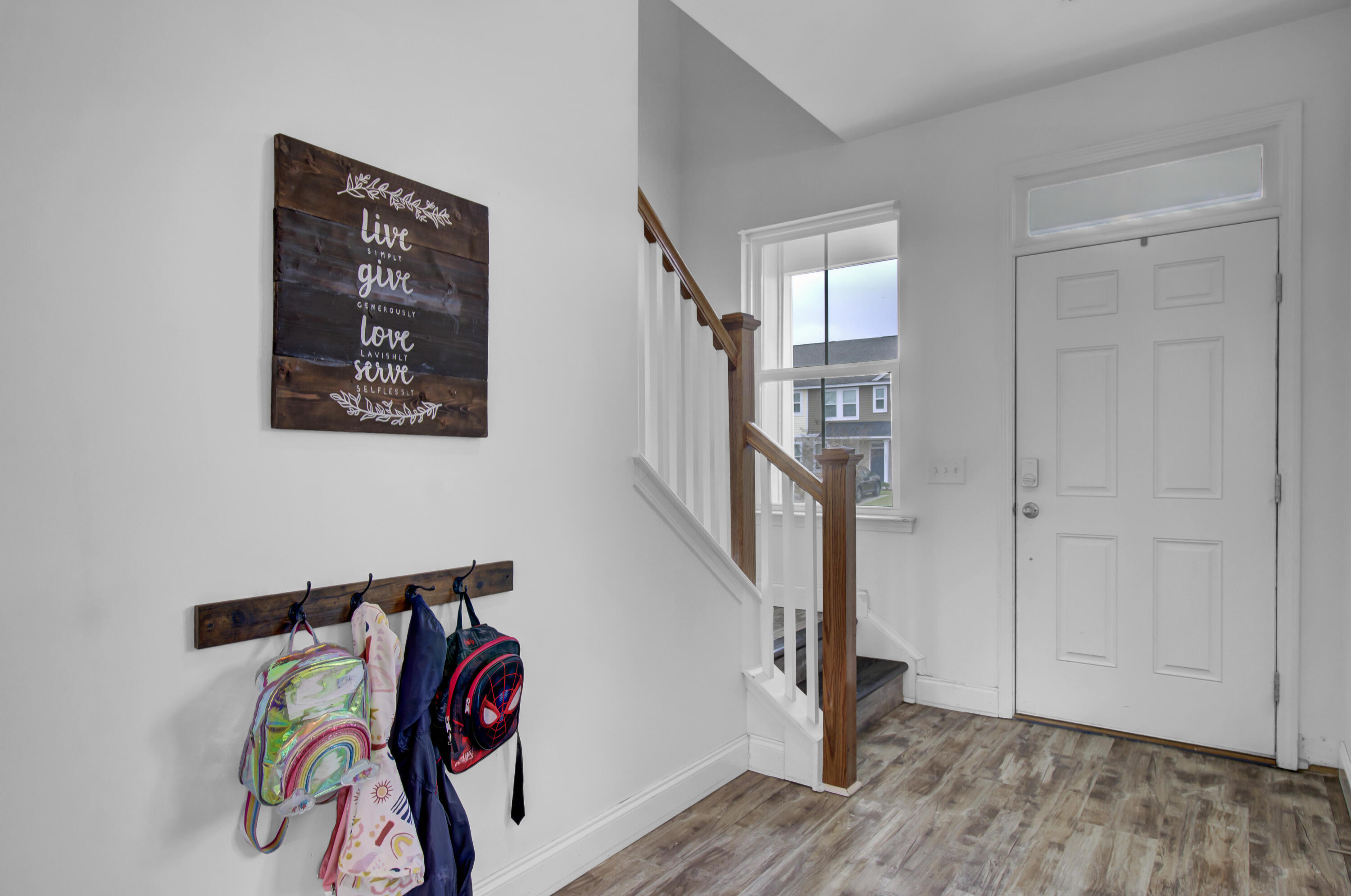 7848 Montview Road North Charleston, SC 29418 - Photo 8 of 56 Foyer