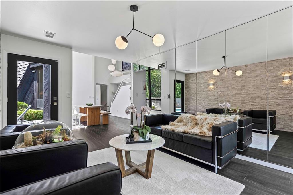 20413 Crickett Lane Lenexa, KS 66220 - Photo 13 of 64