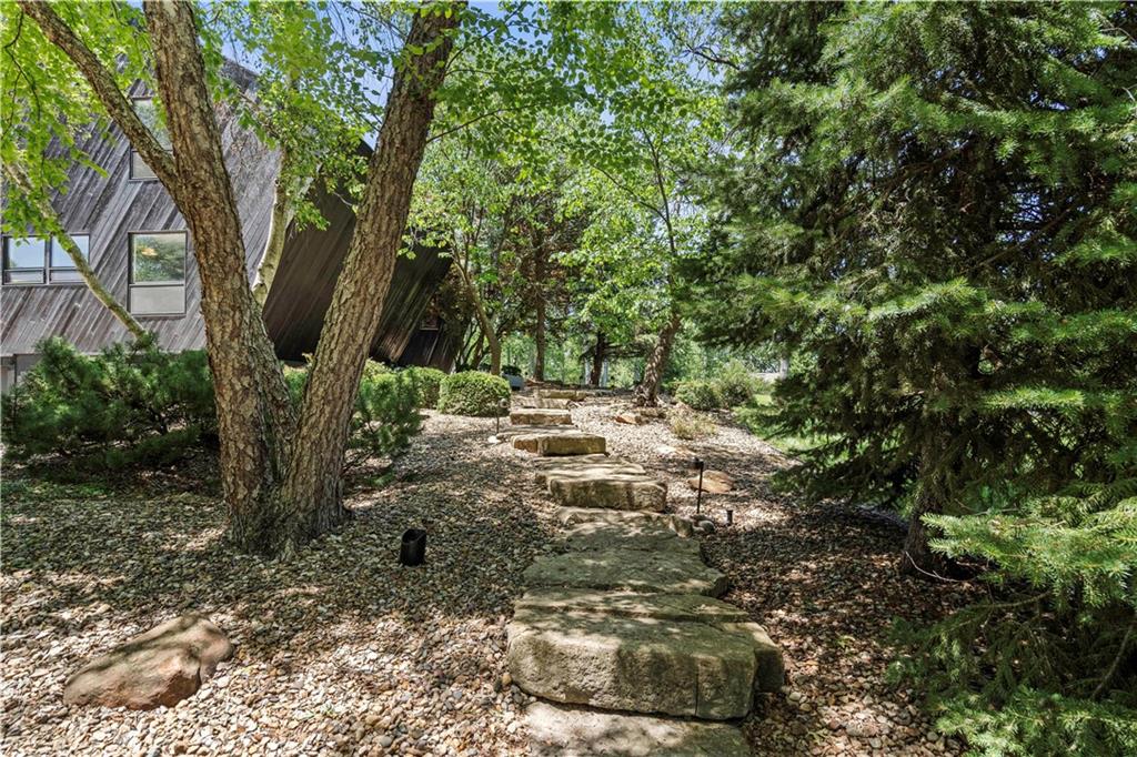 20413 Crickett Lane Lenexa, KS 66220 - Photo 2 of 64