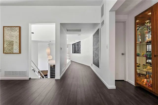 $975,000 | 20413 Crickett Lane, Lenexa, KS 66220