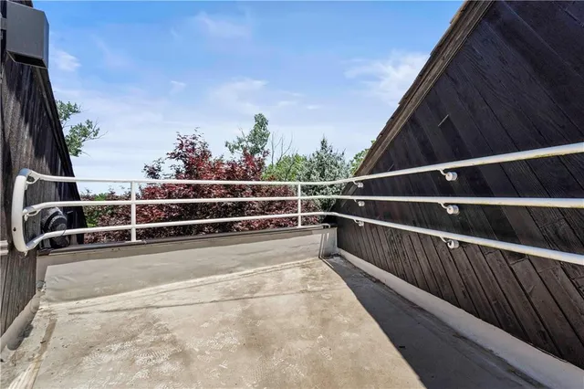 $975,000 | 20413 Crickett Lane, Lenexa, KS 66220