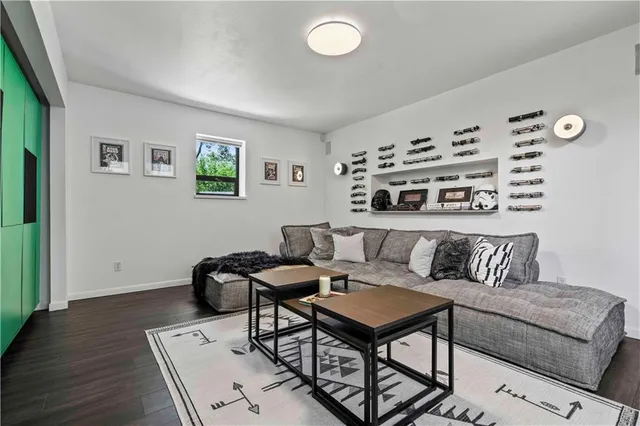 $975,000 | 20413 Crickett Lane, Lenexa, KS 66220