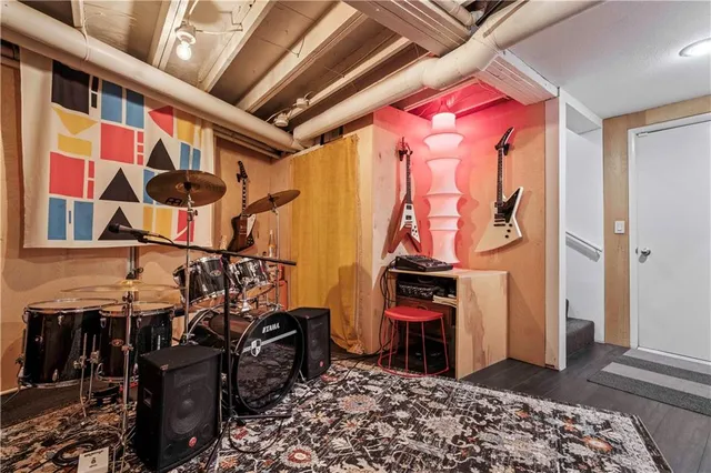 $975,000 | 20413 Crickett Lane, Lenexa, KS 66220