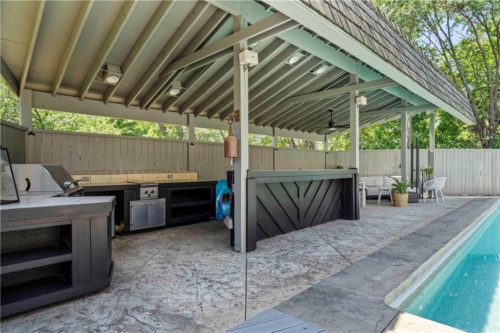 20413 Crickett Lane Lenexa, KS 66220 - Photo 60 of 64