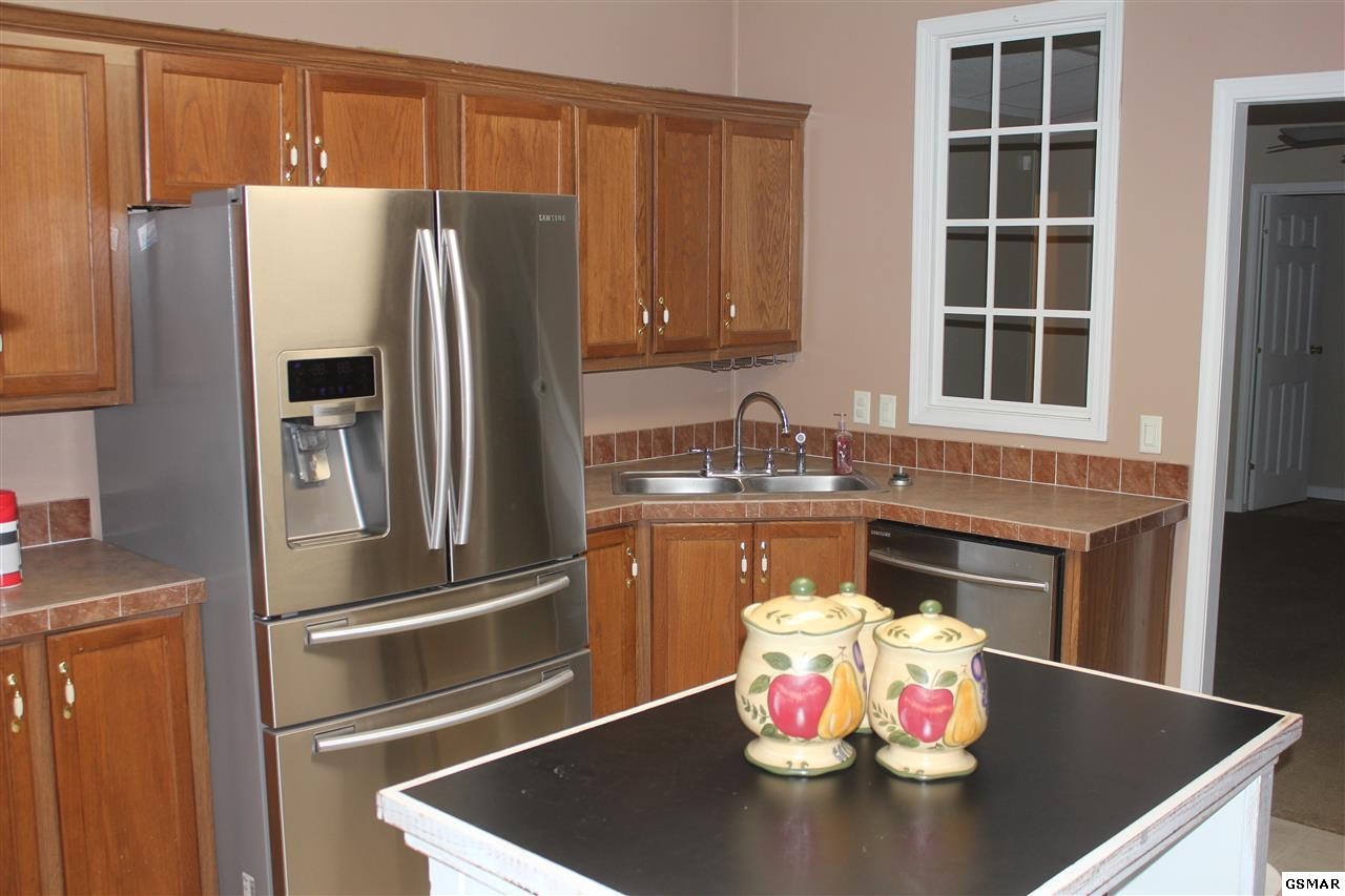 550 Shellbark Road Newport, TN 37821 - Photo 6 of 17 Gallery Image 6