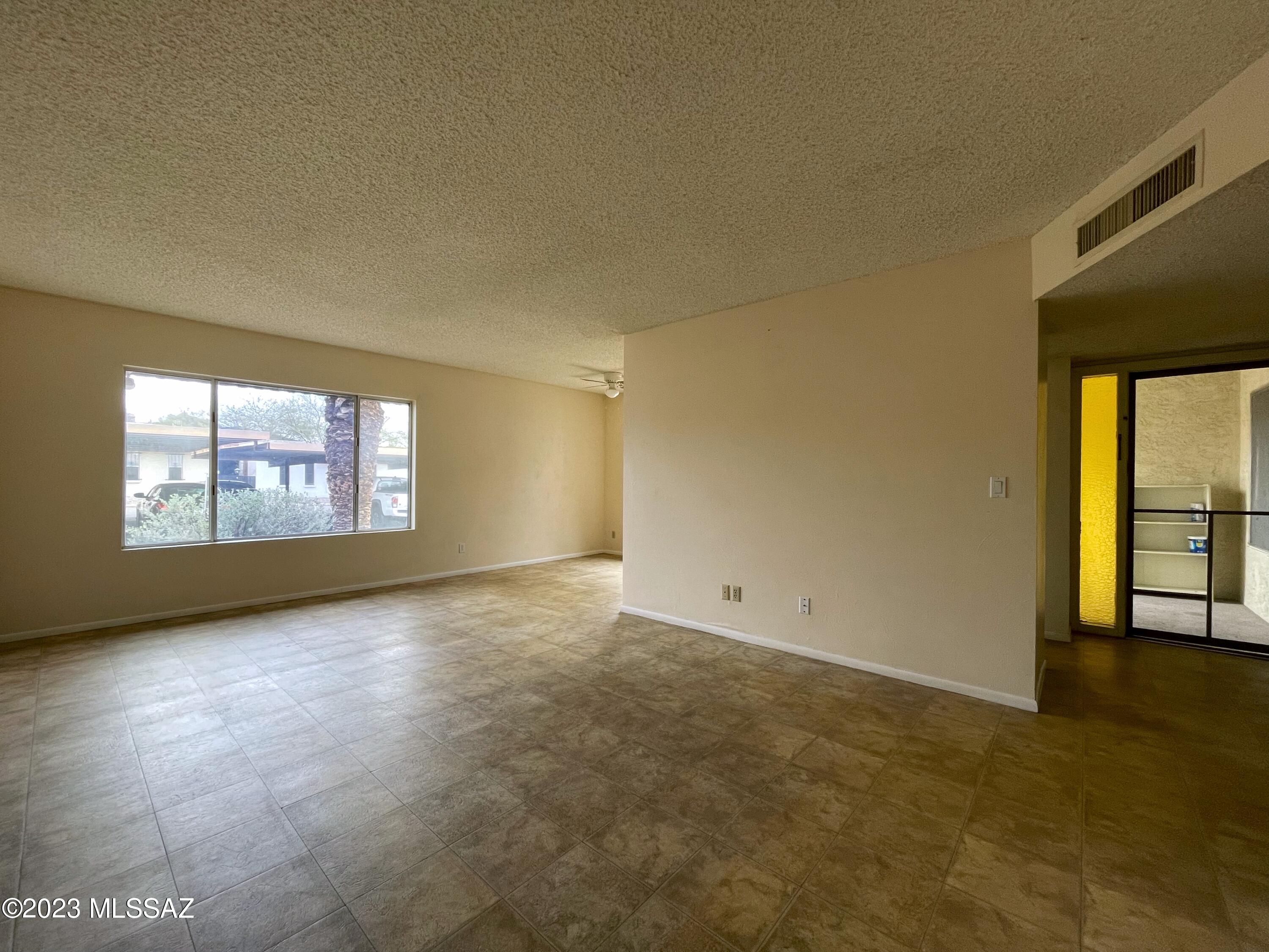 660 East River Road, Unit X Tucson, AZ 85704 - Photo 22 of 35