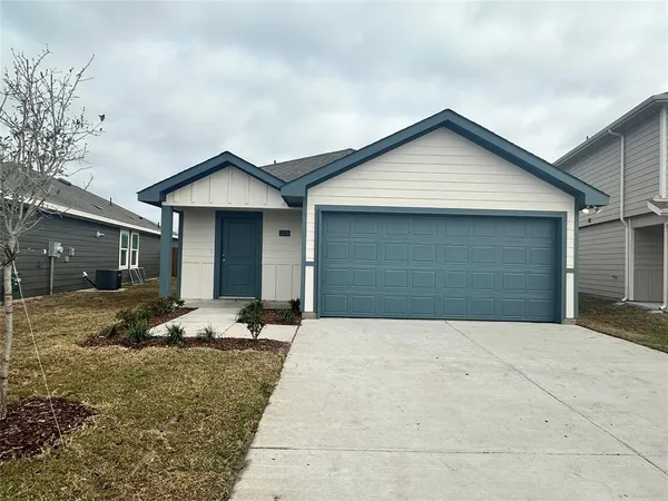 $1,800 | 1113 Northfield Drive, Caddo Mills, TX 75135