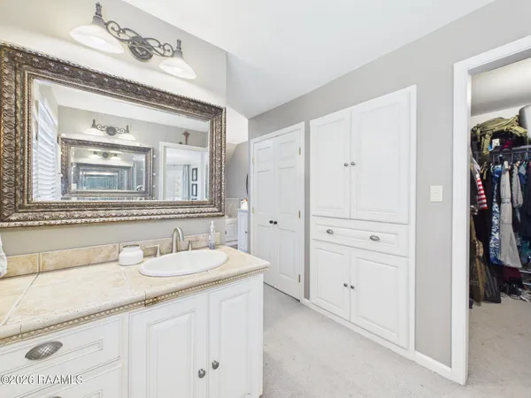 $595,000 | 106 Redwing Circle, Lafayette, LA 70503