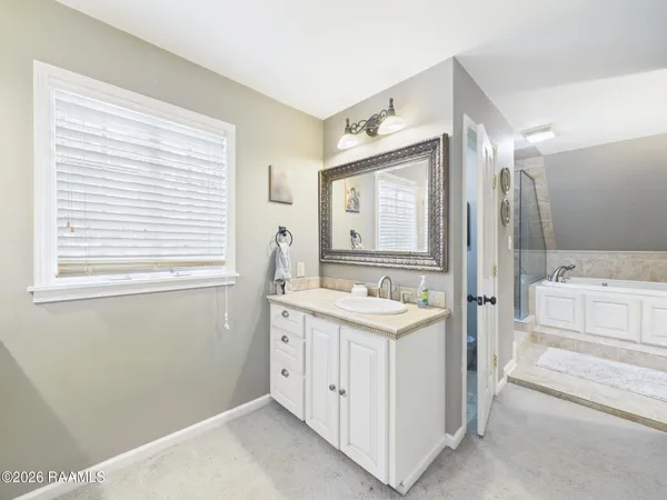 $595,000 | 106 Redwing Circle, Lafayette, LA 70503