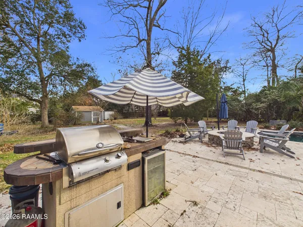 $595,000 | 106 Redwing Circle, Lafayette, LA 70503
