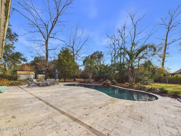 $595,000 | 106 Redwing Circle, Lafayette, LA 70503