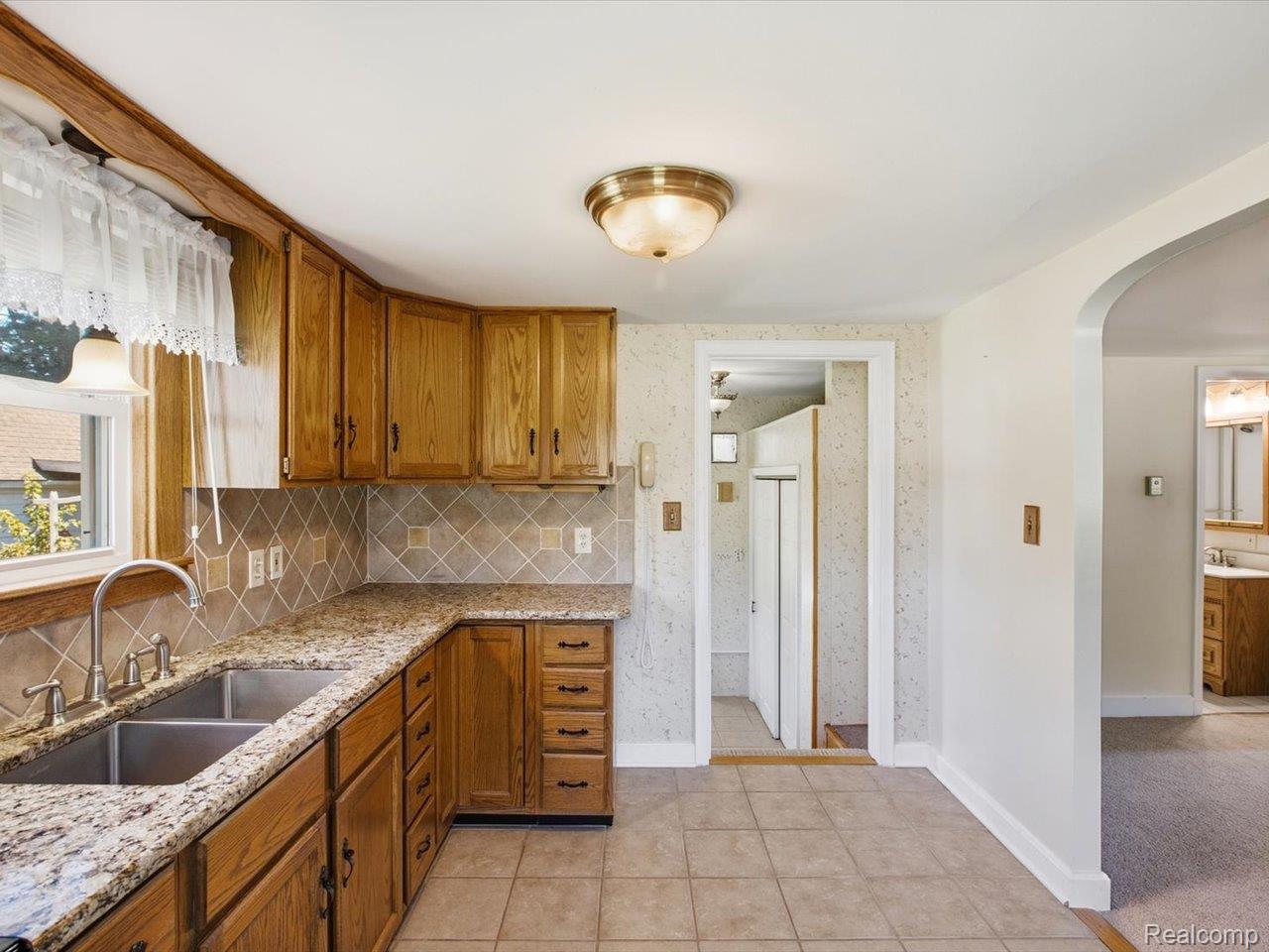 4369 Atkins Road Port Huron, MI 48060 - Photo 16 of 41 11-4369 Atkins Rd (11).jpg