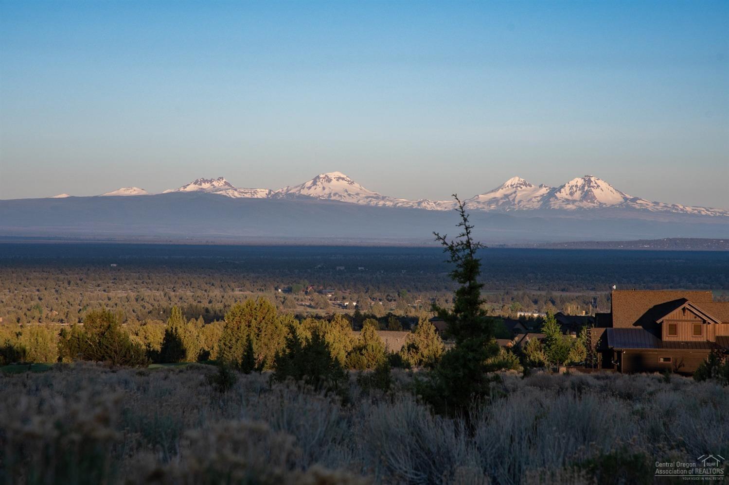 16145 South W Brasada Ranch Road Powell Butte, OR 97753 - Photo 2 of 25 Amazing Cascade Mountain Views