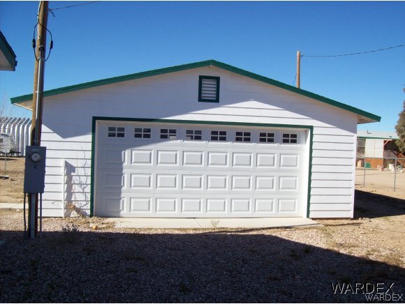 4029 Canelo Road Golden Valley, AZ 86413 - Photo 3 of 15 a front view of a house