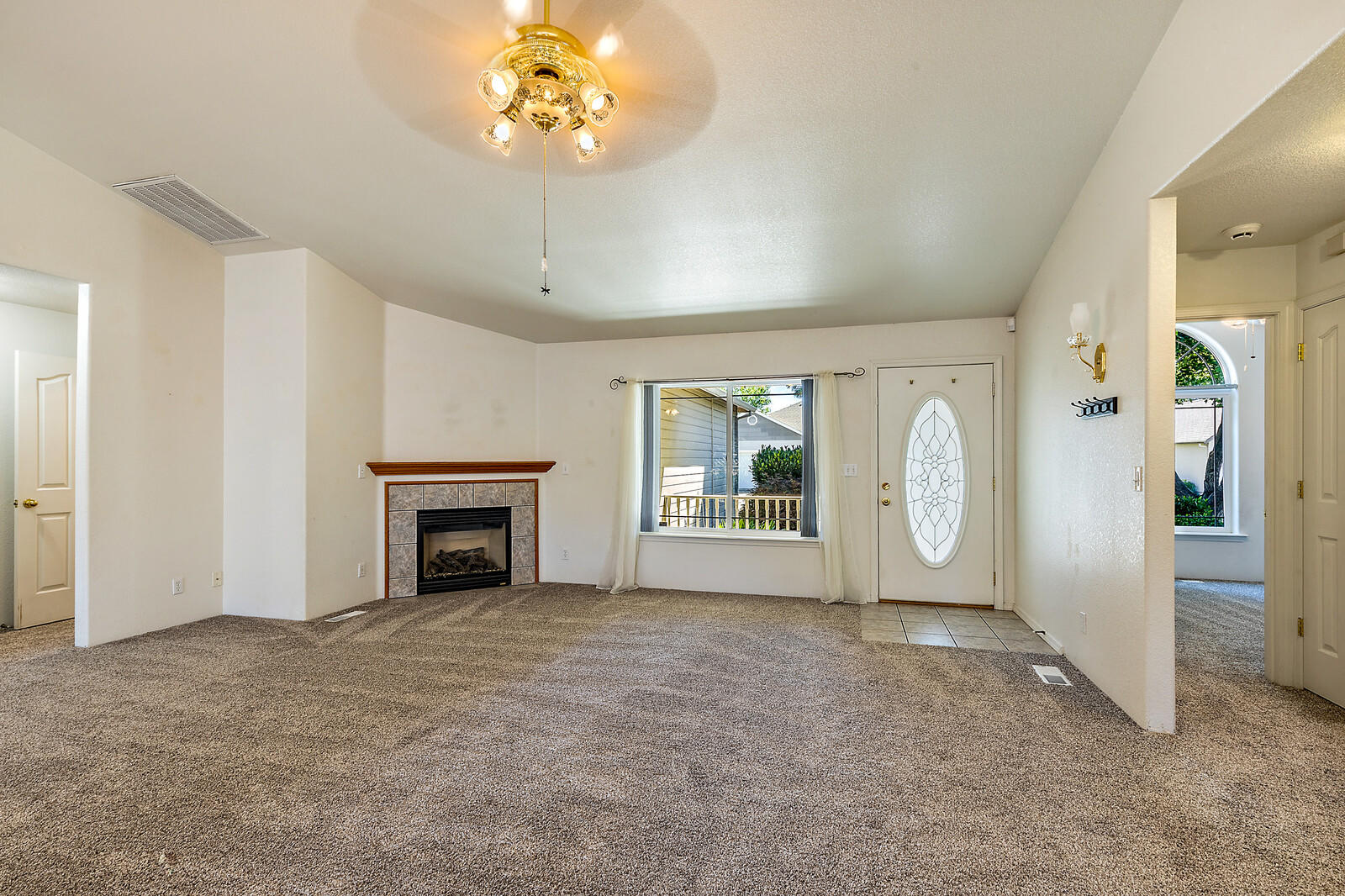 1234 Pheasant Way Central Point, OR 97502 - Photo 14 of 37 23_PW_23_mls