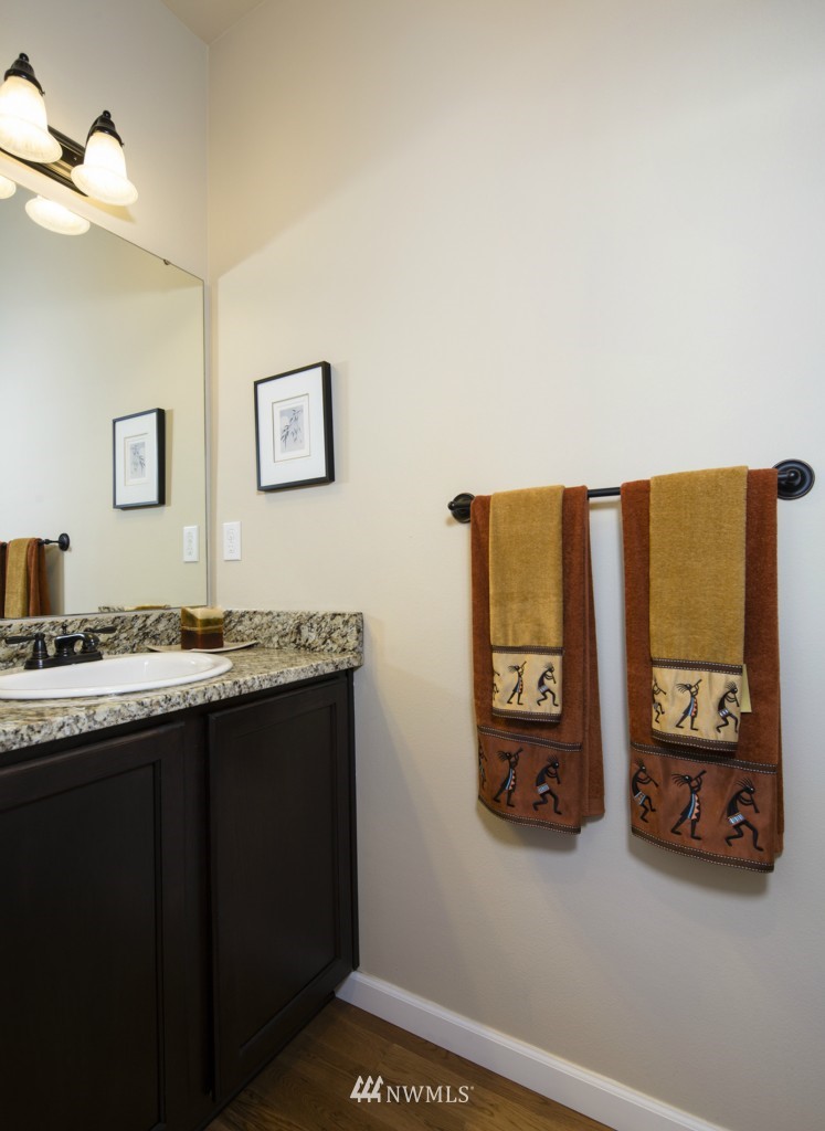 267 Graham Avenue Northeast Renton, WA 98059 - Photo 9 of 11 Gallery Image 9