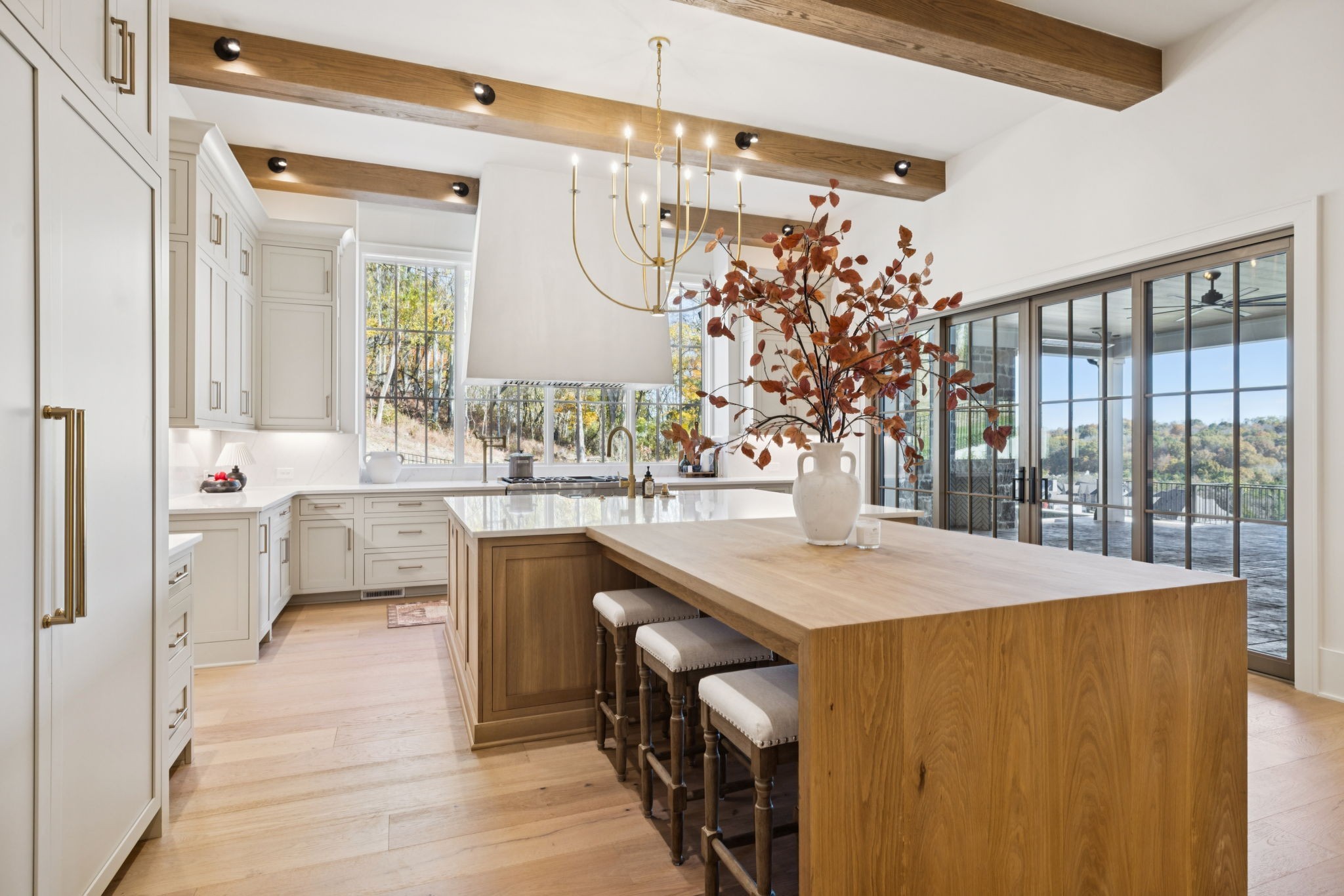 8101 Heirloom Boulevard College Grove, TN 37046 - Photo 21 of 81 a spacious bathroom with a sink a mirror and a bathtub