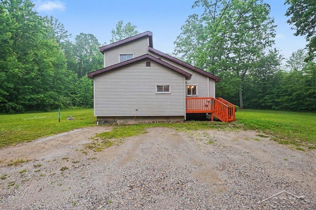 2626 Brady Road Lupton, MI 48635 - Photo 26 of 30