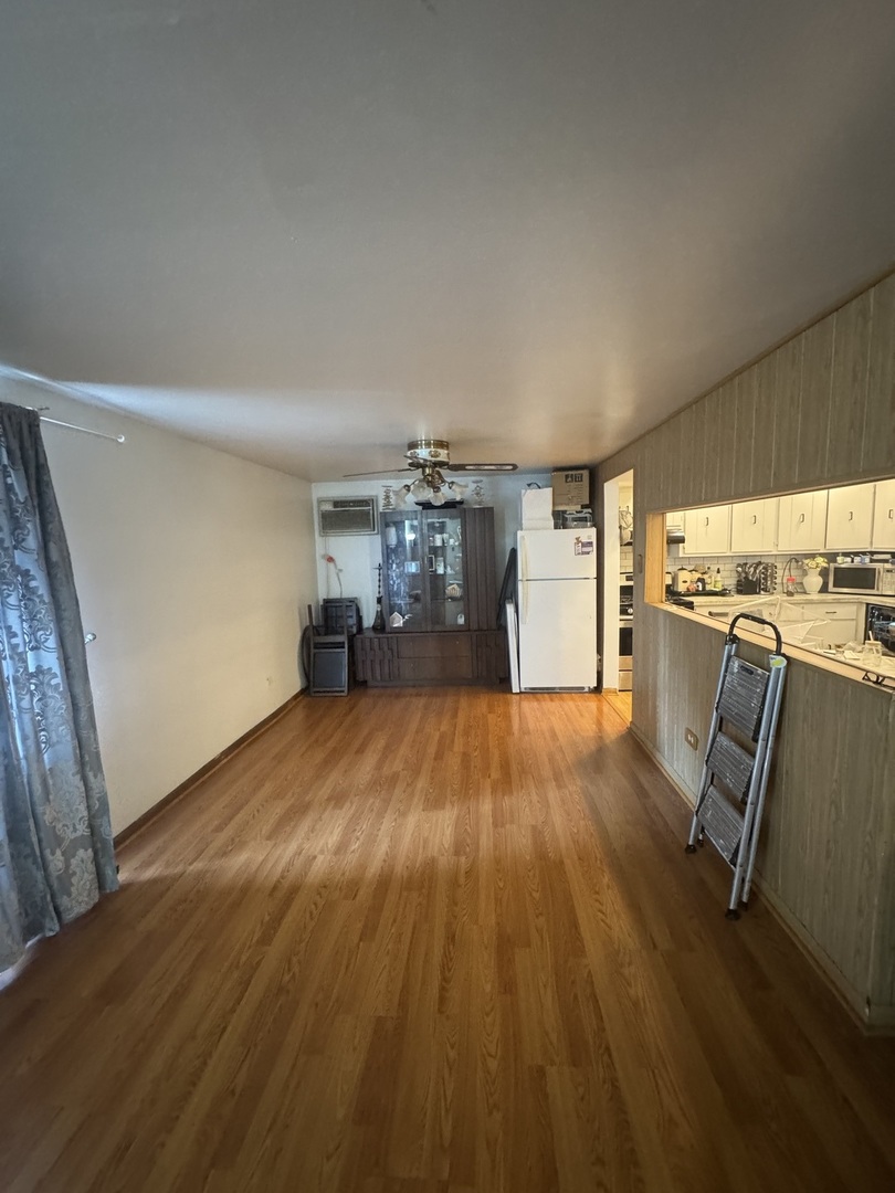 9815 Nottingham Avenue, Unit 102 Chicago Ridge, IL 60415 - Photo 6 of 16 Gallery Image 6