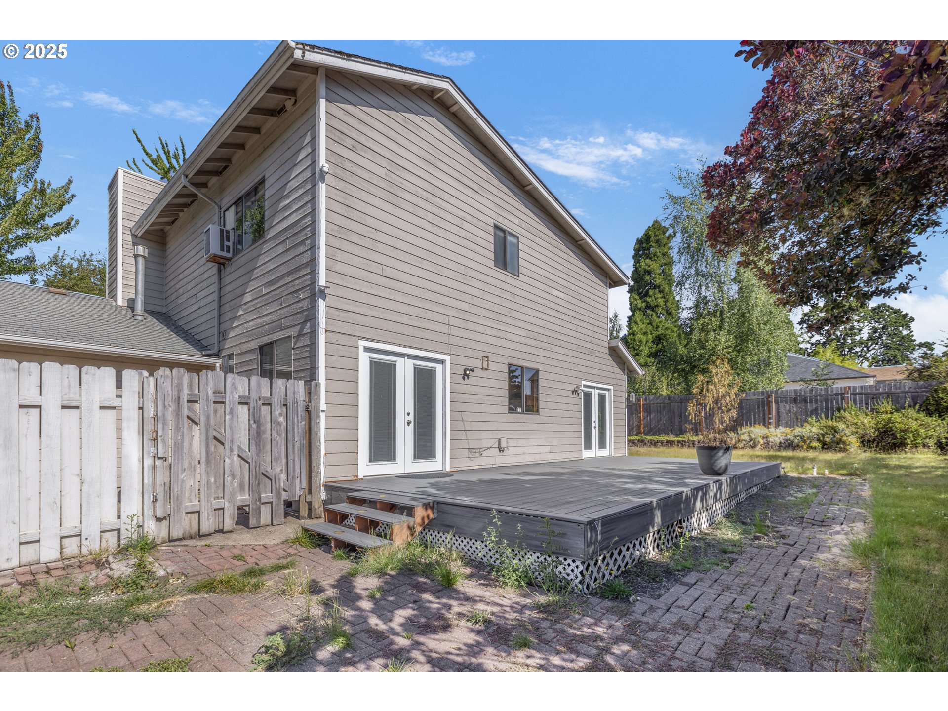 2641 Northwest Crocker Lane Albany, OR 97321 - Photo 39 of 47 a backyard of a house with barbeque oven