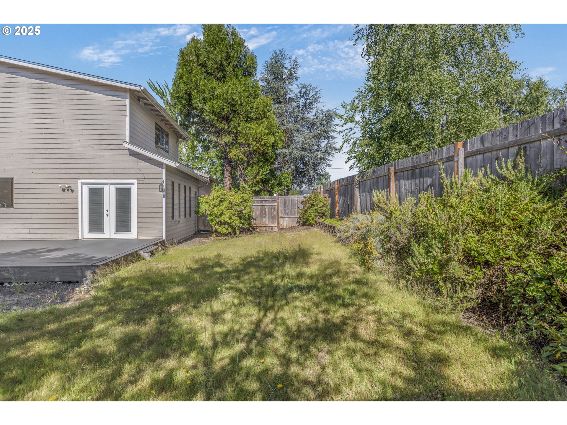 2641 Northwest Crocker Lane Albany, OR 97321 - Photo 41 of 47 a view of a backyard