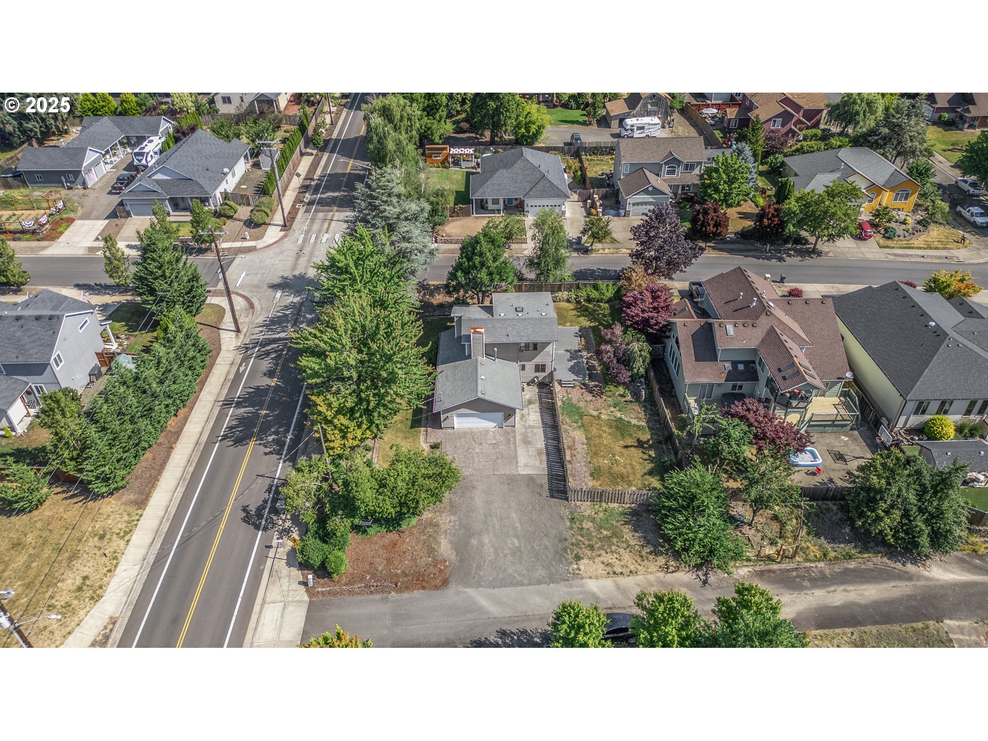2641 Northwest Crocker Lane Albany, OR 97321 - Photo 45 of 47 an aerial view of multiple house