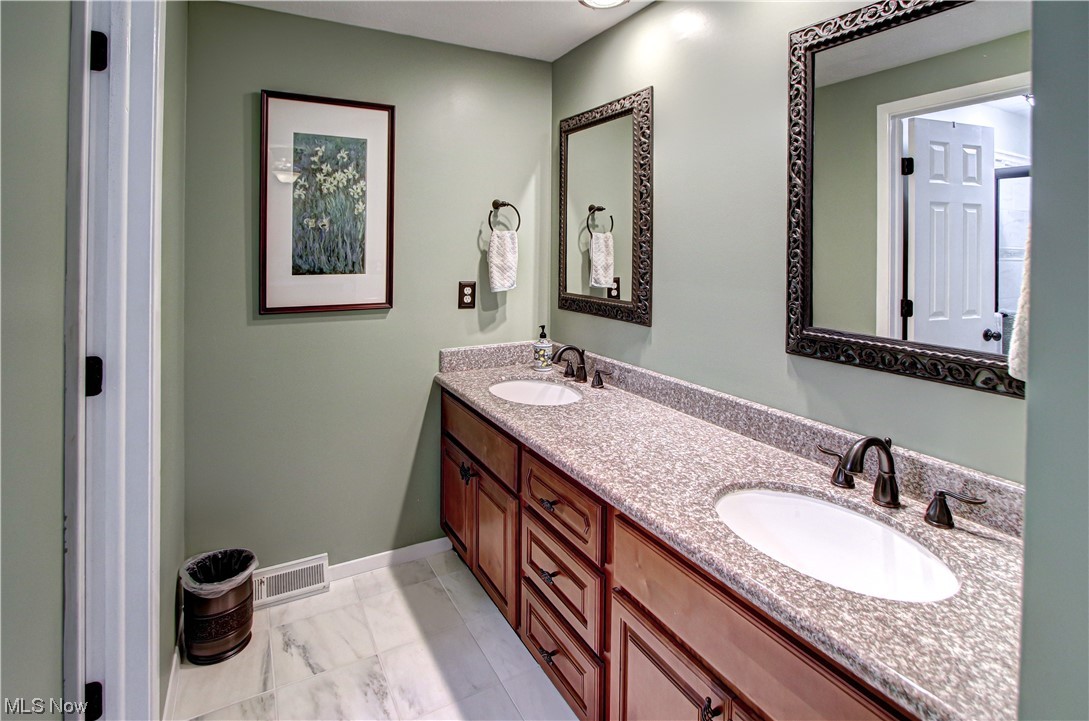 16920 Rabbit Run Drive Strongsville, OH 44136 - Photo 22 of 35 Gallery Image 22