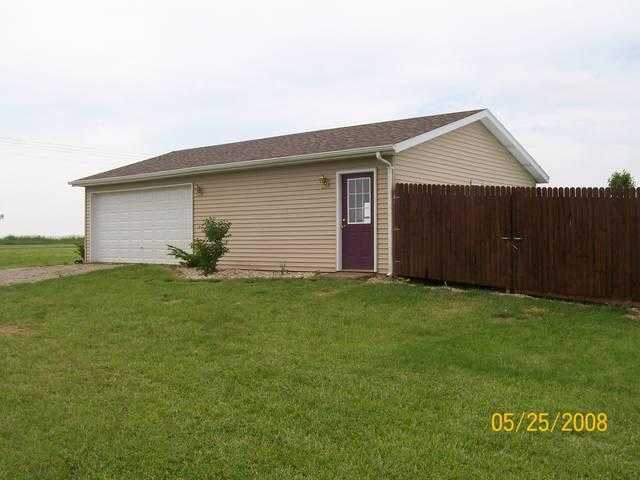 800 North East Road Clinton, IL 61727 - Photo 14 of 15