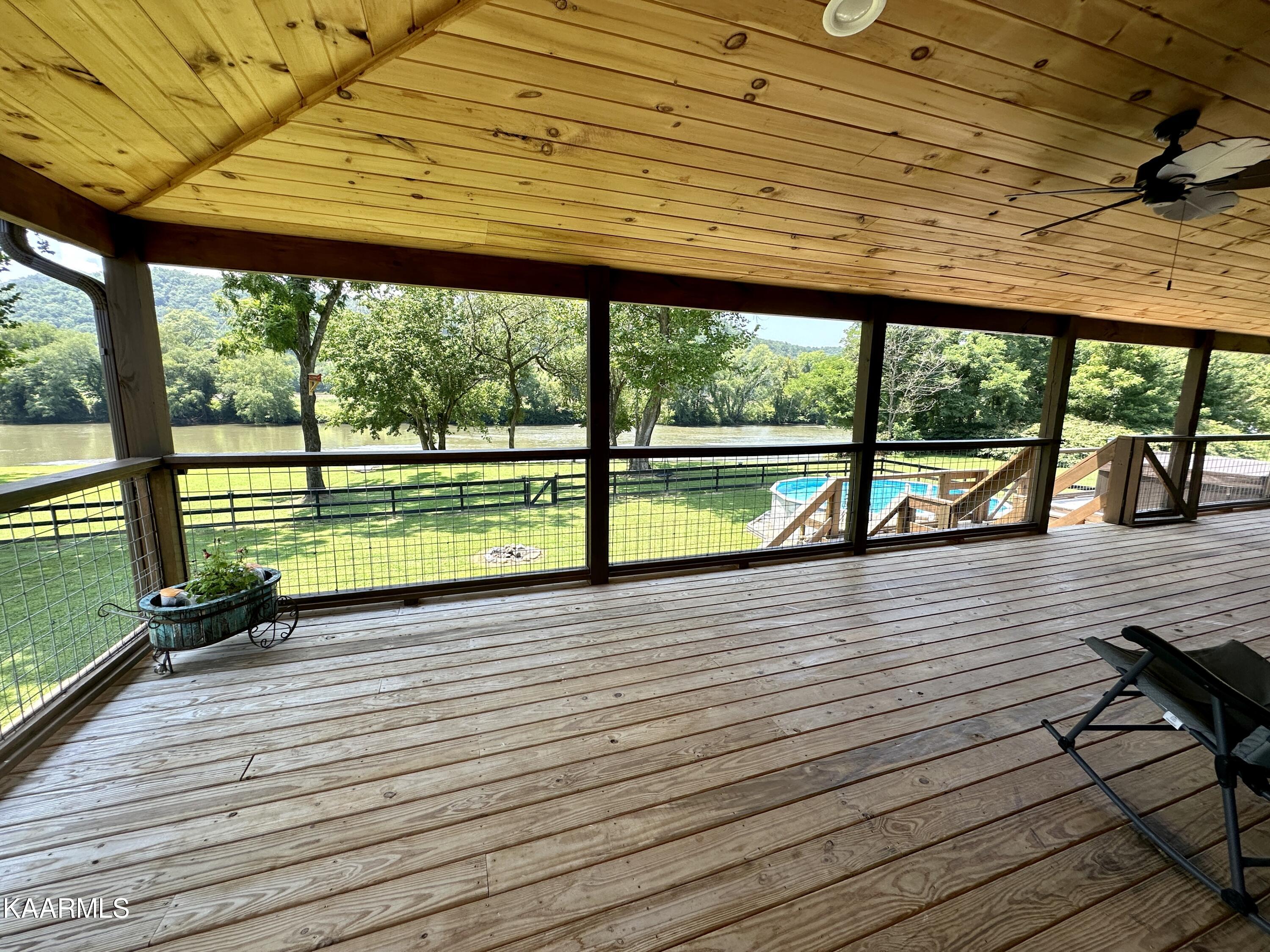 3543 River Rapids Way Del Rio, TN 37727 - Photo 34 of 60 G0