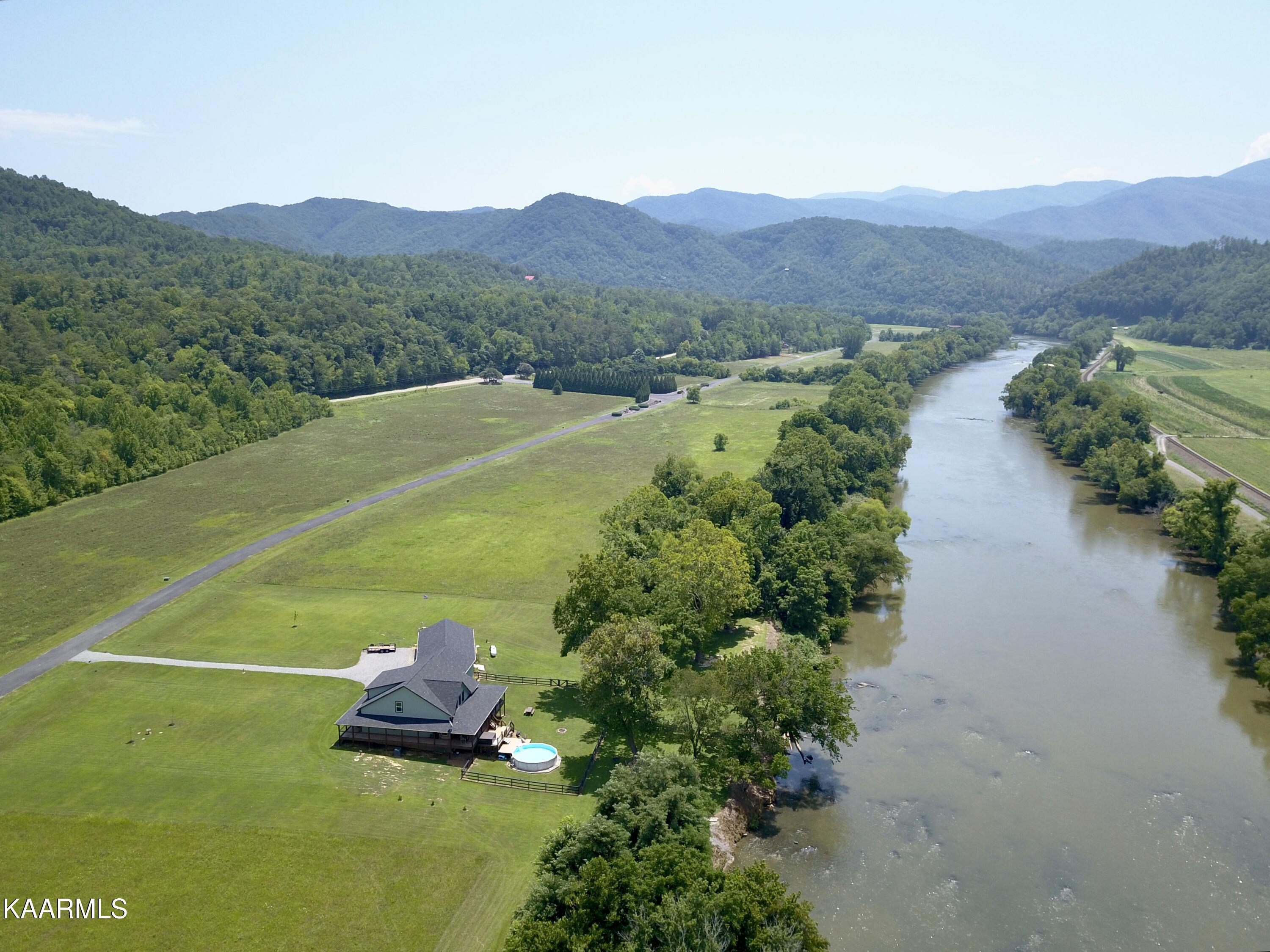 3543 River Rapids Way Del Rio, TN 37727 - Photo 47 of 60 J1