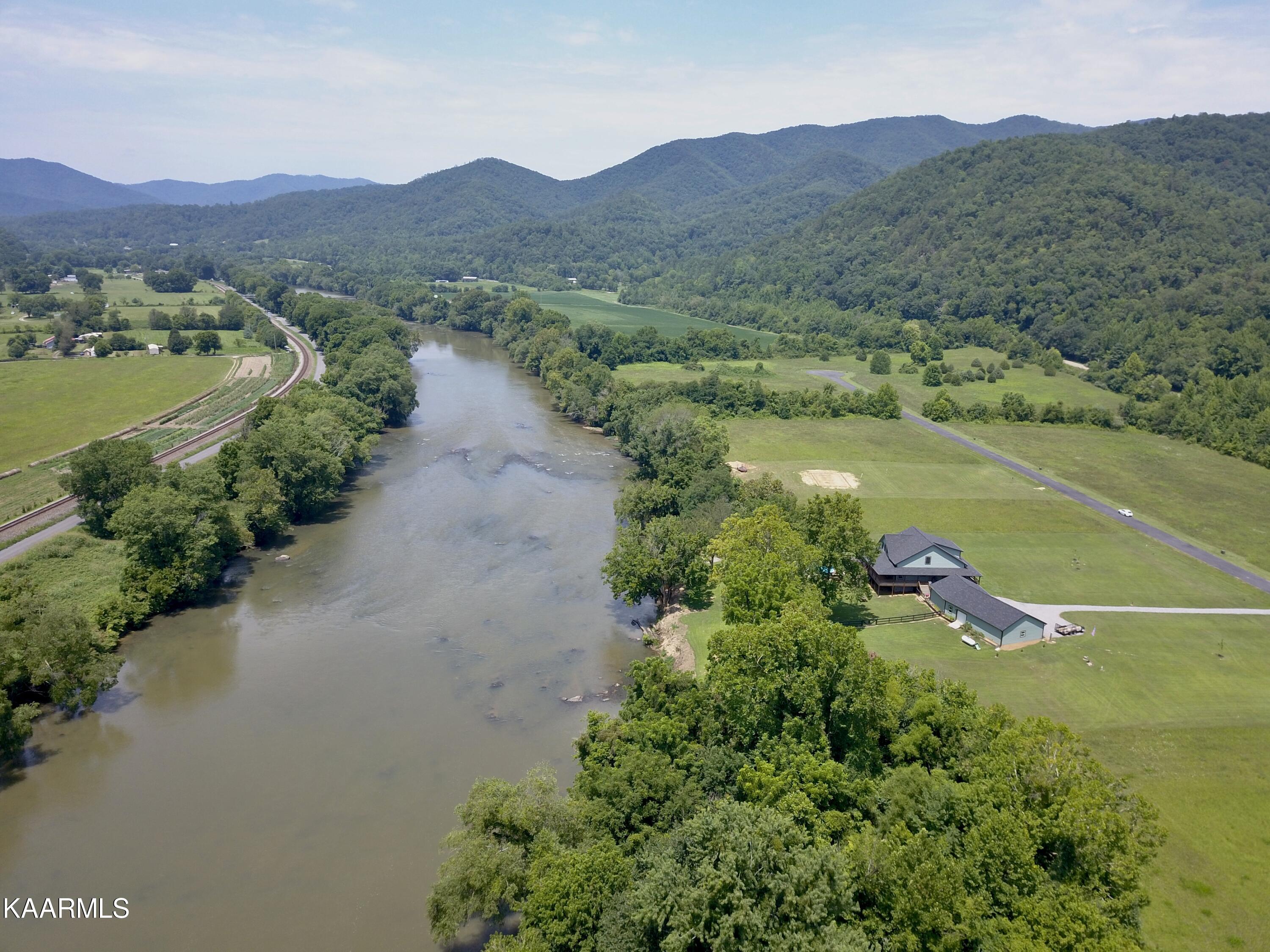 3543 River Rapids Way Del Rio, TN 37727 - Photo 48 of 60 J2
