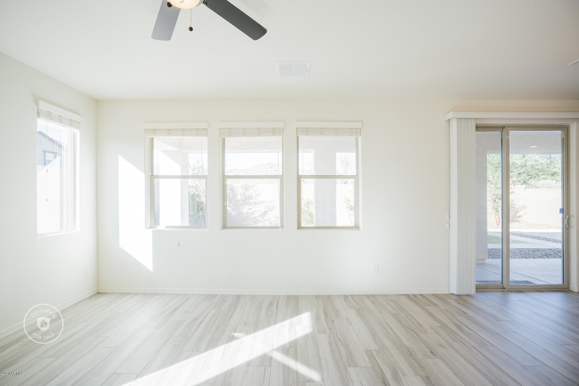 13260 West Rowel Road Peoria, AZ 85383 - Photo 11 of 30 photo_11