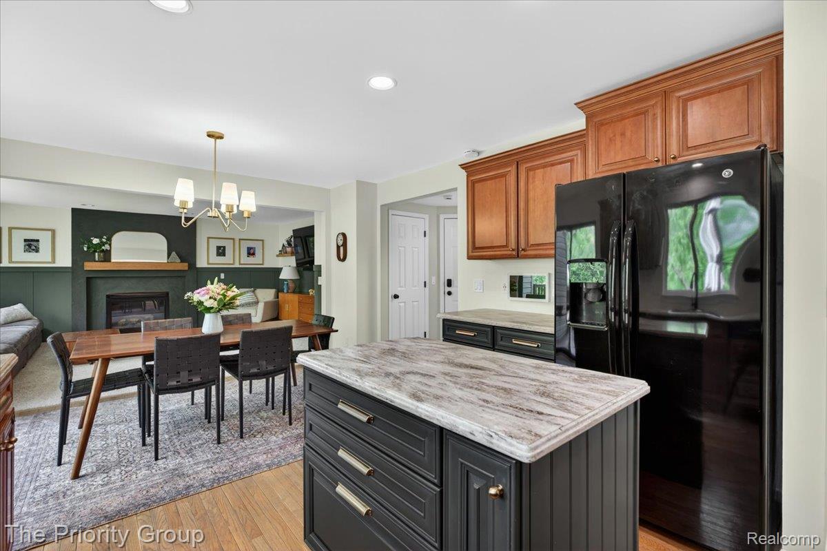 517 Deer Valley Road Holly, MI 48442 - Photo 15 of 61 All appliances included!