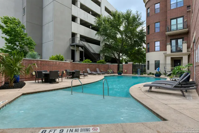 $375,000 | 215 Center Street, Unit 206, San Antonio, TX 78202