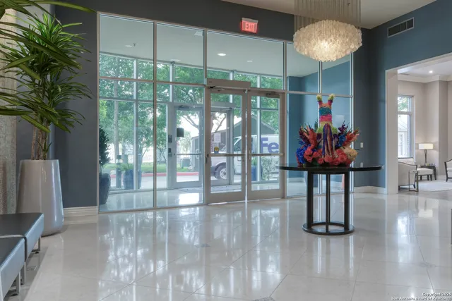 $375,000 | 215 Center Street, Unit 206, San Antonio, TX 78202