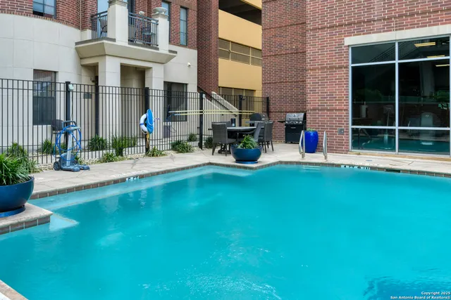 $375,000 | 215 Center Street, Unit 206, San Antonio, TX 78202