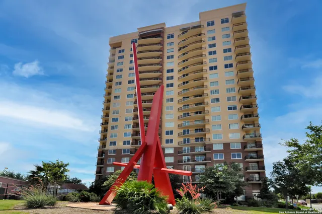 $375,000 | 215 Center Street, Unit 206, San Antonio, TX 78202