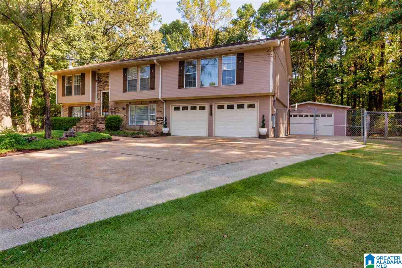 3326 Treehaven Circle Adamsville, AL 35005 - Photo 2 of 48